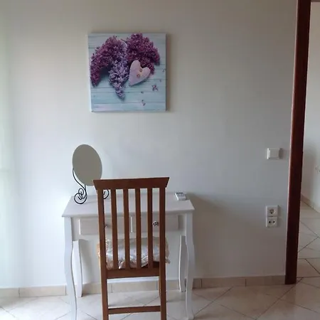 Eva's House *